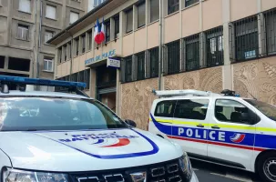 Le commissariat de police du Puy-en-Velay se situe rue de la passerelle.