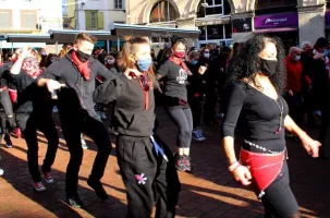 En novembre, un flashmob demandait la reprise des clubs de danse.