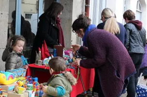 L'école associative occitane La Calandreta velava tiendra un stand ce samedi 12 décembre, de 9h à 12h, sur le Breuil, devant la halle aux vêtements. 