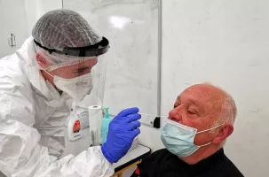 Par test antigénique,  il y a 40 % de faux négatifs parmi les asymptomatiques.